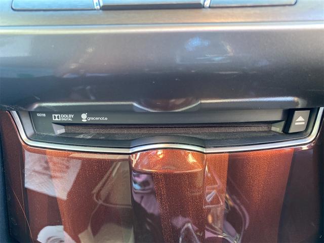 クラウンハイブリッド ロイヤルサルーン　ブラックスタイル　距離無制限１２ケ月保証付　ドライブレコーダー　ＥＴＣ　クリアランスソナー　オートクルーズコントロール　バックカメラ　ＴＶ　アルミホイール　ＨＩＤ　ＣＶＴ　スマートキー　電動格納ミラー　盗難防止システム（8枚目）