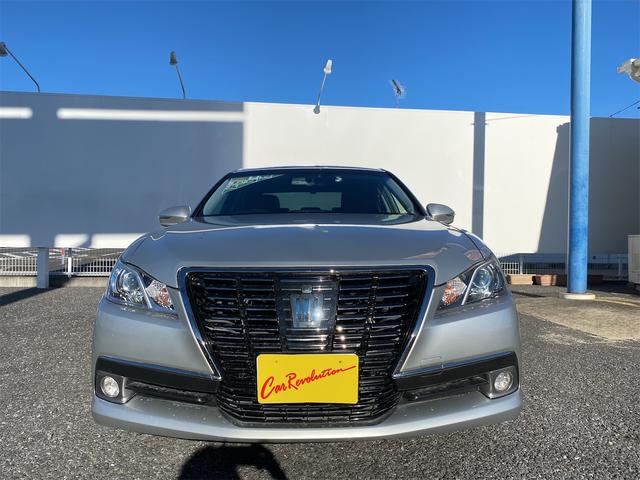 クラウンハイブリッド ロイヤルサルーン　ブラックスタイル　距離無制限１２ケ月保証付　ドライブレコーダー　ＥＴＣ　クリアランスソナー　オートクルーズコントロール　バックカメラ　ＴＶ　アルミホイール　ＨＩＤ　ＣＶＴ　スマートキー　電動格納ミラー　盗難防止システム（13枚目）