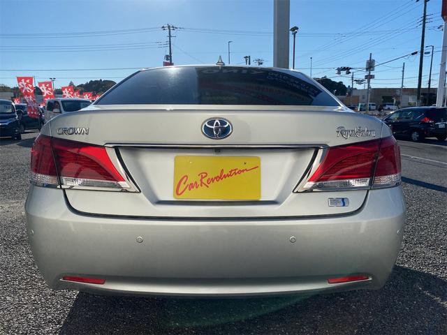 クラウンハイブリッド ロイヤルサルーン　ブラックスタイル　距離無制限１２ケ月保証付　ドライブレコーダー　ＥＴＣ　クリアランスソナー　オートクルーズコントロール　バックカメラ　ＴＶ　アルミホイール　ＨＩＤ　ＣＶＴ　スマートキー　電動格納ミラー　盗難防止システム（16枚目）