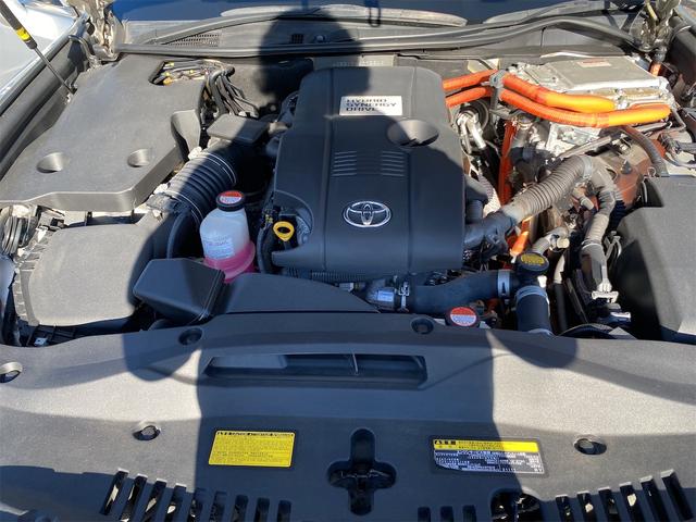 クラウンハイブリッド ロイヤルサルーン　ブラックスタイル　距離無制限１２ケ月保証付　ドライブレコーダー　ＥＴＣ　クリアランスソナー　オートクルーズコントロール　バックカメラ　ＴＶ　アルミホイール　ＨＩＤ　ＣＶＴ　スマートキー　電動格納ミラー　盗難防止システム（20枚目）