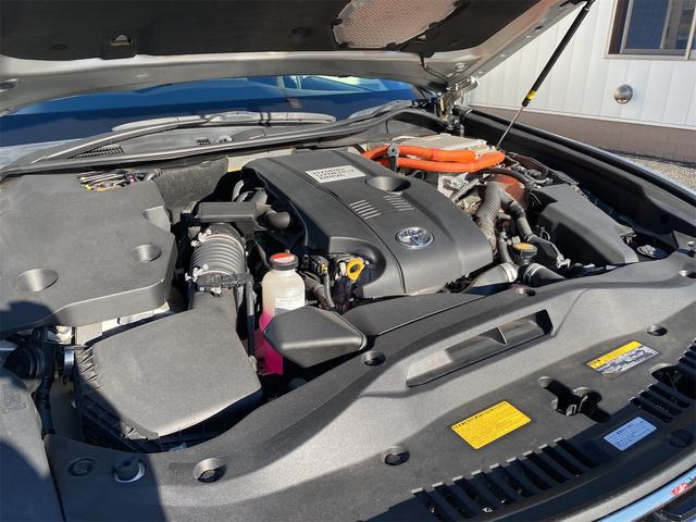 クラウンハイブリッド ロイヤルサルーン　ブラックスタイル　距離無制限１２ケ月保証付　ドライブレコーダー　ＥＴＣ　クリアランスソナー　オートクルーズコントロール　バックカメラ　ＴＶ　アルミホイール　ＨＩＤ　ＣＶＴ　スマートキー　電動格納ミラー　盗難防止システム（22枚目）