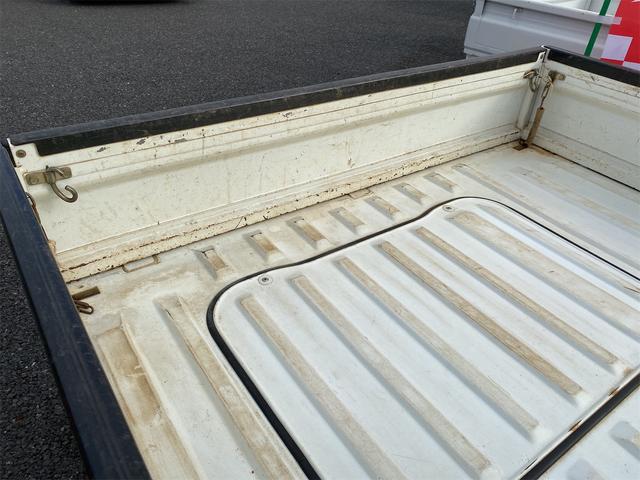 サンバートラック TB 4WD MT エアコン 運転席エアバッグ(8枚目)