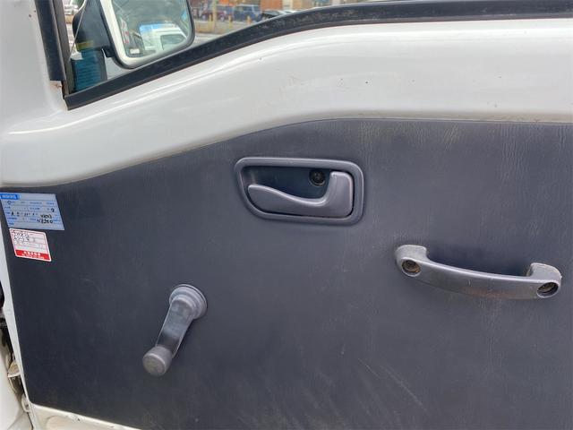 サンバートラック TB 4WD MT エアコン 運転席エアバッグ(11枚目)