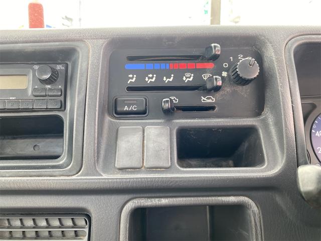 サンバートラック TB 4WD MT エアコン 運転席エアバッグ(21枚目)