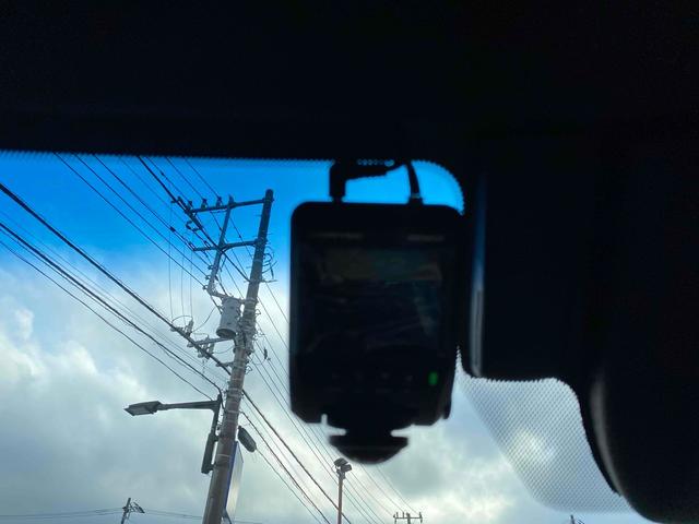 クラウンハイブリッド ＲＳアドバンス　サンルーフ　本革　モデリスタエアロ　前後ドラレコ　デジタルインナーミラー　クリアランスソナー　リアサンシェード　レーンアシスト　パークアシスト　全周囲カメラ　ナビ（9枚目）