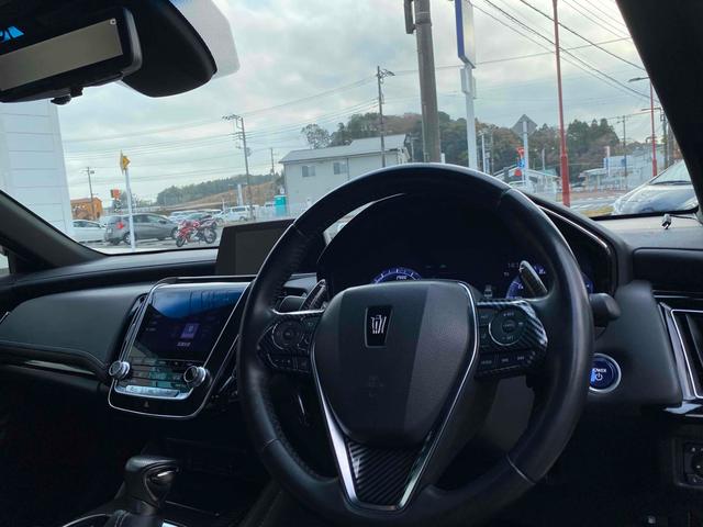 クラウンハイブリッド ＲＳアドバンス　サンルーフ　本革　モデリスタエアロ　前後ドラレコ　デジタルインナーミラー　クリアランスソナー　リアサンシェード　レーンアシスト　パークアシスト　全周囲カメラ　ナビ（11枚目）