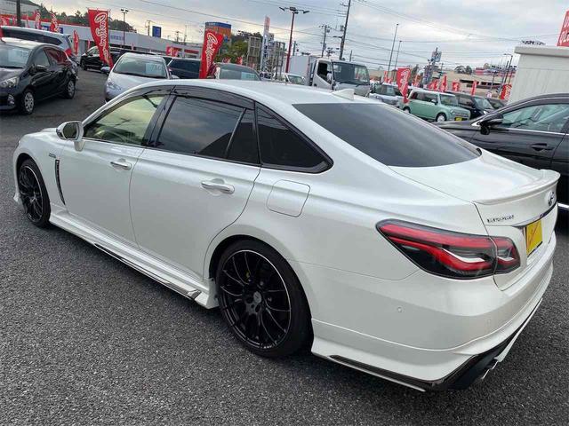 クラウンハイブリッド ＲＳアドバンス　サンルーフ　本革　モデリスタエアロ　前後ドラレコ　デジタルインナーミラー　クリアランスソナー　リアサンシェード　レーンアシスト　パークアシスト　全周囲カメラ　ナビ（18枚目）