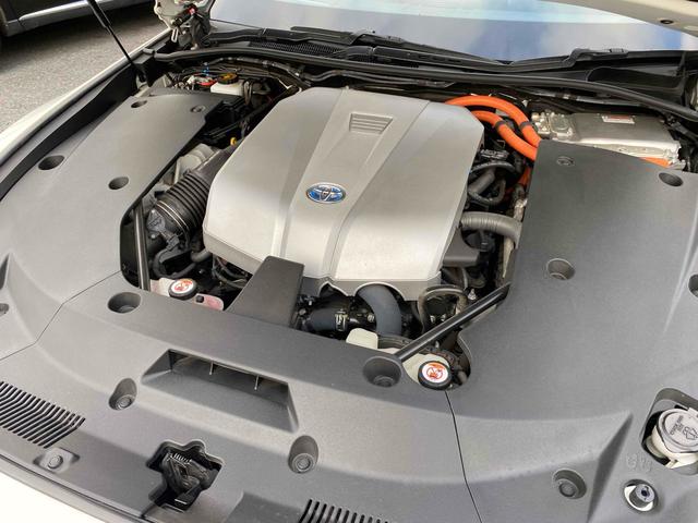 クラウンハイブリッド ＲＳアドバンス　サンルーフ　本革　モデリスタエアロ　前後ドラレコ　デジタルインナーミラー　クリアランスソナー　リアサンシェード　レーンアシスト　パークアシスト　全周囲カメラ　ナビ（22枚目）