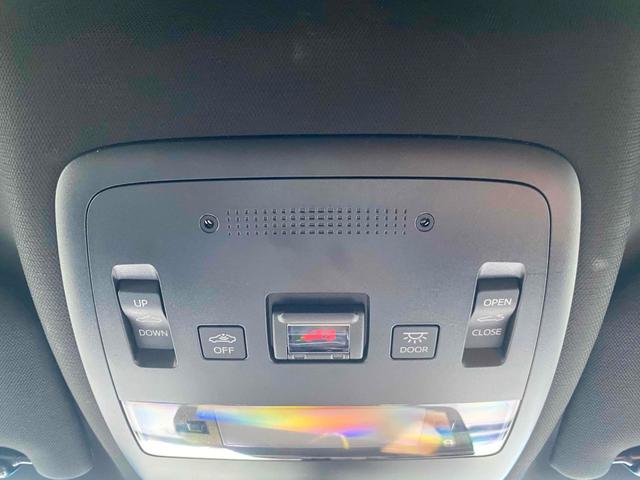 クラウンハイブリッド ＲＳアドバンス　サンルーフ　本革　モデリスタエアロ　前後ドラレコ　デジタルインナーミラー　クリアランスソナー　リアサンシェード　レーンアシスト　パークアシスト　全周囲カメラ　ナビ（28枚目）