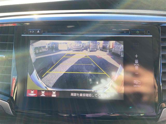 オデッセイ アブソルート　距離無制限１２ケ月保証付　後席モニター　ＥＴＣ　バックカメラ　ナビ　ＴＶ　クリアランスソナー　オートクルーズコントロール　衝突被害軽減システム　両側電動スライドドア　ＬＥＤヘッドランプ　スマートキー（4枚目）