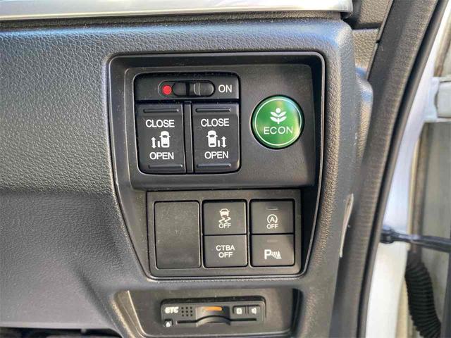 オデッセイ アブソルート　距離無制限１２ケ月保証付　後席モニター　ＥＴＣ　バックカメラ　ナビ　ＴＶ　クリアランスソナー　オートクルーズコントロール　衝突被害軽減システム　両側電動スライドドア　ＬＥＤヘッドランプ　スマートキー（7枚目）