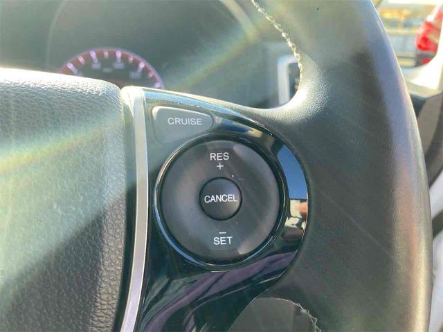 オデッセイ アブソルート　距離無制限１２ケ月保証付　後席モニター　ＥＴＣ　バックカメラ　ナビ　ＴＶ　クリアランスソナー　オートクルーズコントロール　衝突被害軽減システム　両側電動スライドドア　ＬＥＤヘッドランプ　スマートキー（11枚目）