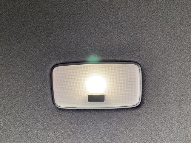 ヴォクシー ハイブリッドＺＳ　煌ＩＩＩ　距離無制限１２ケ月保証付　ドラレコ　バックカメラ　ナビ　ＴＶ　クリアランスソナー　オートクルーズコントロール　レーンアシスト　衝突被害軽減システム　両側電動スライド　オートマチックハイビーム　ＬＥＤ（29枚目）