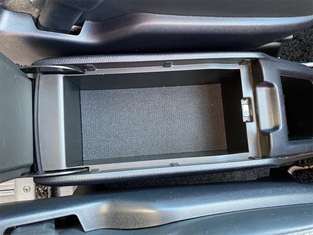 ヴォクシー ハイブリッドＺＳ　煌ＩＩＩ　距離無制限１２ケ月保証付　ドラレコ　バックカメラ　ナビ　ＴＶ　クリアランスソナー　オートクルーズコントロール　レーンアシスト　衝突被害軽減システム　両側電動スライド　オートマチックハイビーム　ＬＥＤ（37枚目）