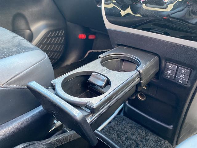 ヴォクシー ハイブリッドＺＳ　煌ＩＩＩ　距離無制限１２ケ月保証付　ドラレコ　バックカメラ　ナビ　ＴＶ　クリアランスソナー　オートクルーズコントロール　レーンアシスト　衝突被害軽減システム　両側電動スライド　オートマチックハイビーム　ＬＥＤ（38枚目）