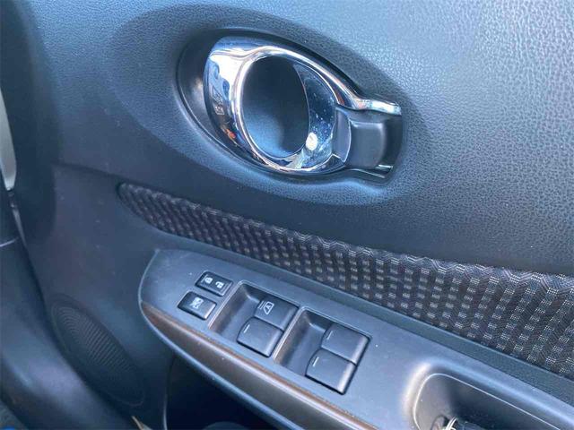 ノート ｅ－パワー　メダリスト　距離無制限１２ケ月保証付　ドラレコ　ＥＴＣ　全周囲カメラ　ナビ　ＴＶ　クリアランスソナー　レーンアシスト　衝突被害軽減システム　アルミホイール　ＬＥＤヘッドランプ　ハーフレザーシート　スマートキー（12枚目）