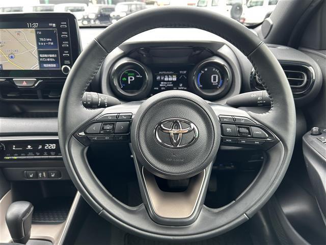 ヤリス ハイブリッドＺ　純正８型ディスプレイオーディオ　アラウンドビューモニター　ステアリングヒーター　レーダー付きクルーズコントロール　ビルトインＥＴＣ　シートヒーター　ブラインドスポットモニター　ＬＥＤライト　禁煙車（25枚目）