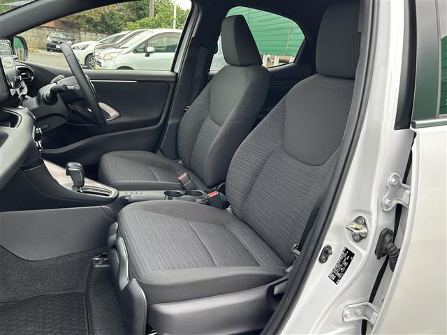 ヤリス ハイブリッドＺ　純正８型ディスプレイオーディオ　アラウンドビューモニター　ステアリングヒーター　レーダー付きクルーズコントロール　ビルトインＥＴＣ　シートヒーター　ブラインドスポットモニター　ＬＥＤライト　禁煙車（34枚目）