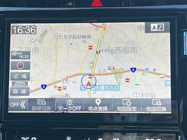 ハリアー プレミアム　サンルーフ　純正９インチ社外ナビ　バックカメラ　ＥＴＣ　ドライブレコーダー　パワーシート　パワーバックドア　スマートキー　プッシュスタート　衝突被害軽減システム　レーンキープアシスト（4枚目）