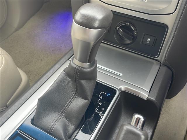 ランドクルーザープラド ＴＸ　Ｌパッケージ　ＡＬＰＩＮＥ９型ナビ　ドラレコ　モデリスタエアロ　ビルトインＥＴＣ　サンルーフ　レーダークルーズコントロール　レザーシート　シートヒーター　エアシート　横滑り防止装置　衝突軽減システム　禁煙車（23枚目）