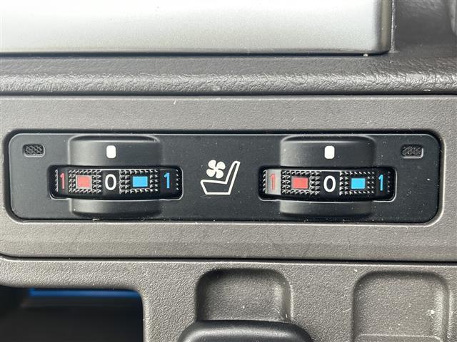 ランドクルーザープラド ＴＸ　Ｌパッケージ　ＡＬＰＩＮＥ９型ナビ　ドラレコ　モデリスタエアロ　ビルトインＥＴＣ　サンルーフ　レーダークルーズコントロール　レザーシート　シートヒーター　エアシート　横滑り防止装置　衝突軽減システム　禁煙車（25枚目）