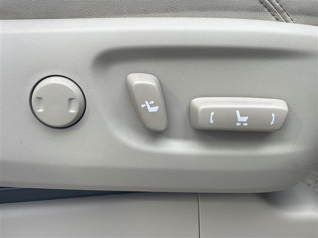 ランドクルーザープラド ＴＸ　Ｌパッケージ　ＡＬＰＩＮＥ９型ナビ　ドラレコ　モデリスタエアロ　ビルトインＥＴＣ　サンルーフ　レーダークルーズコントロール　レザーシート　シートヒーター　エアシート　横滑り防止装置　衝突軽減システム　禁煙車（31枚目）