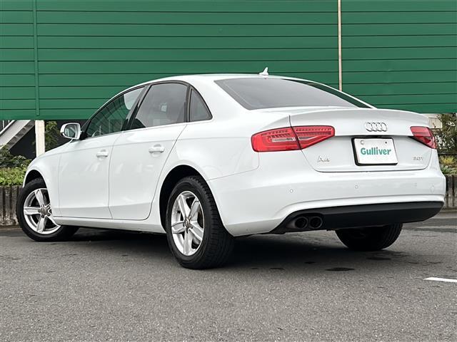 Ａ４ ２．０ＴＦＳＩ　純正ナビ　Ｂｌｕｅｔｏｏｔｈ　ＴＶ　ＣＤ　ＤＶＤ　ＳＤ　バックカメラ　横滑防止　ＬＥＤオートライト　革シート　シートヒーター　パワーシート　純正１６インチＡＷ　前後ドラレコ　ＥＴＣ　スマートキー（17枚目）