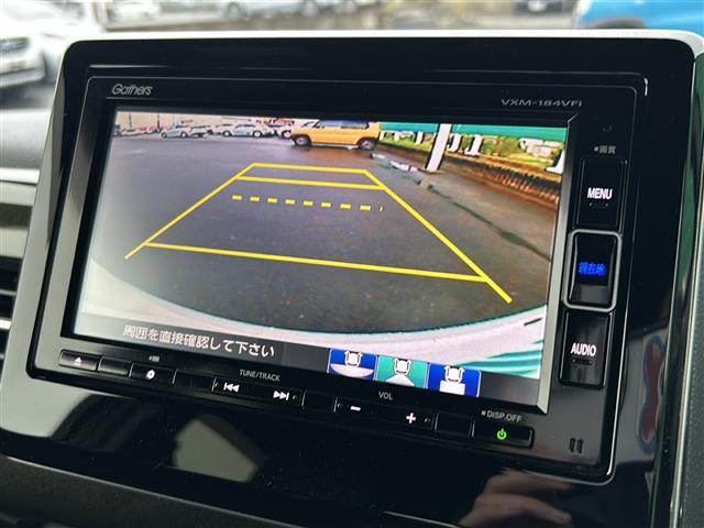 N-BOXカスタム G・Lターボホンダセンシング 純正インターナビ TV USB Bluetooth バックカメラ 純正ビルトインETC スマートキー クルーズコントロール ステアリングボタン 充電ソケット 両側パワースライドドア ハーフレザーシート(5枚目)