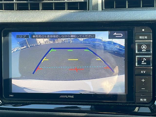 アクア Sスタイルブラック ALPINEナビ バックカメラ ビルトインETC シートヒーター 横滑り防止装置 レーンキープアシスト 衝突軽減システム オートライト オートマチックハイビーム LEDヘッドライト 禁煙車(5枚目)