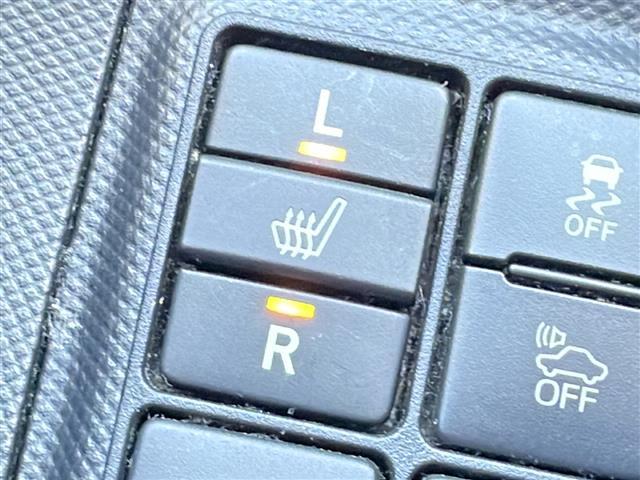 アクア Sスタイルブラック ALPINEナビ バックカメラ ビルトインETC シートヒーター 横滑り防止装置 レーンキープアシスト 衝突軽減システム オートライト オートマチックハイビーム LEDヘッドライト 禁煙車(6枚目)