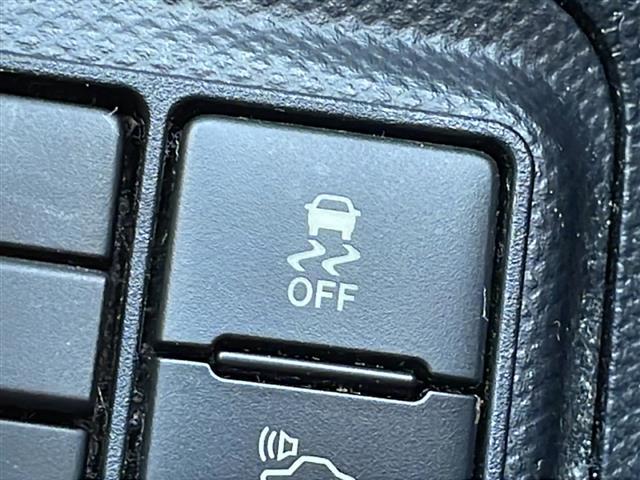 アクア Sスタイルブラック ALPINEナビ バックカメラ ビルトインETC シートヒーター 横滑り防止装置 レーンキープアシスト 衝突軽減システム オートライト オートマチックハイビーム LEDヘッドライト 禁煙車(7枚目)