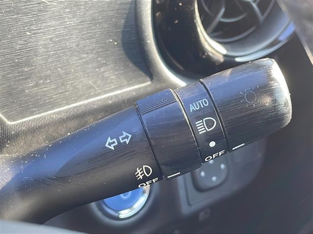 アクア Sスタイルブラック ALPINEナビ バックカメラ ビルトインETC シートヒーター 横滑り防止装置 レーンキープアシスト 衝突軽減システム オートライト オートマチックハイビーム LEDヘッドライト 禁煙車(28枚目)