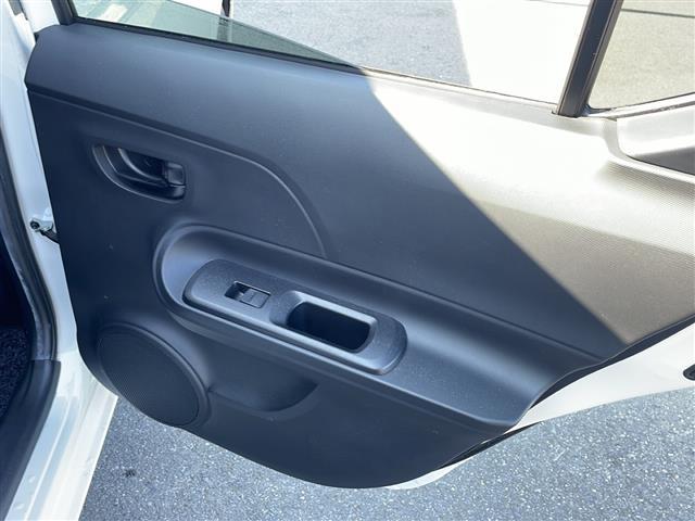 アクア Sスタイルブラック ALPINEナビ バックカメラ ビルトインETC シートヒーター 横滑り防止装置 レーンキープアシスト 衝突軽減システム オートライト オートマチックハイビーム LEDヘッドライト 禁煙車(36枚目)