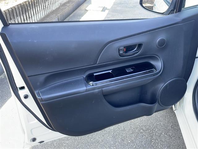 アクア Sスタイルブラック ALPINEナビ バックカメラ ビルトインETC シートヒーター 横滑り防止装置 レーンキープアシスト 衝突軽減システム オートライト オートマチックハイビーム LEDヘッドライト 禁煙車(37枚目)