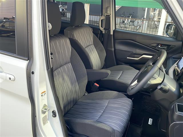 ソリオ ハイブリッドＭＺ　純正９型ナビ　ビルトインＥＴＣ２．０　両側パワースライドドア　レーダークルーズコントロール　全周囲カメラ　ドライブレコーダー　シートヒーター　横滑り防止装置　衝突軽減システム　ＬＥＤヘッドライト禁煙車（14枚目）