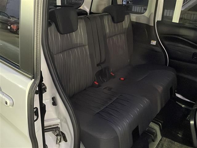 ソリオ ハイブリッドＭＺ　純正９型ナビ　ビルトインＥＴＣ２．０　両側パワースライドドア　レーダークルーズコントロール　全周囲カメラ　ドライブレコーダー　シートヒーター　横滑り防止装置　衝突軽減システム　ＬＥＤヘッドライト禁煙車（15枚目）