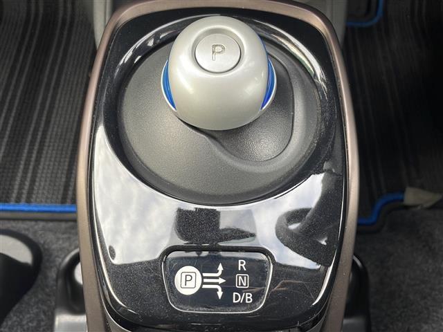 ノート e-パワー メダリスト 禁煙 純正SDナビ フルセグTV Bluetooth アラウンドビューモニター ドライブレコーダー LEDヘッドライト レーンキープアシスト ETC 前後センサー オートマチックハイビーム AAC(12枚目)