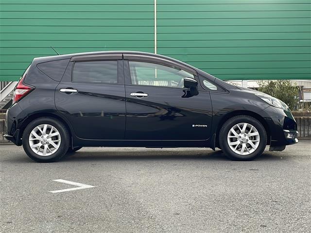 ノート e-パワー メダリスト 禁煙 純正SDナビ フルセグTV Bluetooth アラウンドビューモニター ドライブレコーダー LEDヘッドライト レーンキープアシスト ETC 前後センサー オートマチックハイビーム AAC(18枚目)