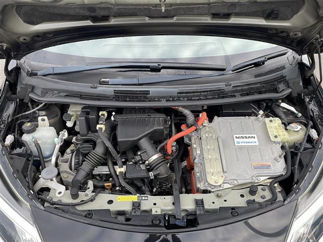 ノート e-パワー メダリスト 禁煙 純正SDナビ フルセグTV Bluetooth アラウンドビューモニター ドライブレコーダー LEDヘッドライト レーンキープアシスト ETC 前後センサー オートマチックハイビーム AAC(23枚目)