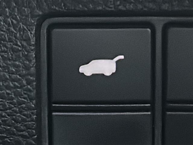 ヴェゼル e:HEV PLaY ホンダセンシング☆純正ホンダコネクトナビ☆フルセグTV☆全方位カメラ☆バックカメラ☆フロントカメラ☆サイドカメラ☆純正18インチアルミホイール☆純正フロアマット☆パノラマルーフ(10枚目)