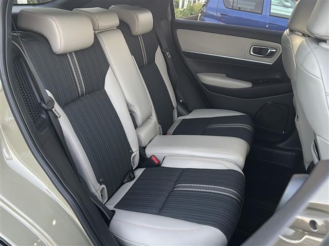 ヴェゼル e:HEV PLaY ホンダセンシング☆純正ホンダコネクトナビ☆フルセグTV☆全方位カメラ☆バックカメラ☆フロントカメラ☆サイドカメラ☆純正18インチアルミホイール☆純正フロアマット☆パノラマルーフ(17枚目)