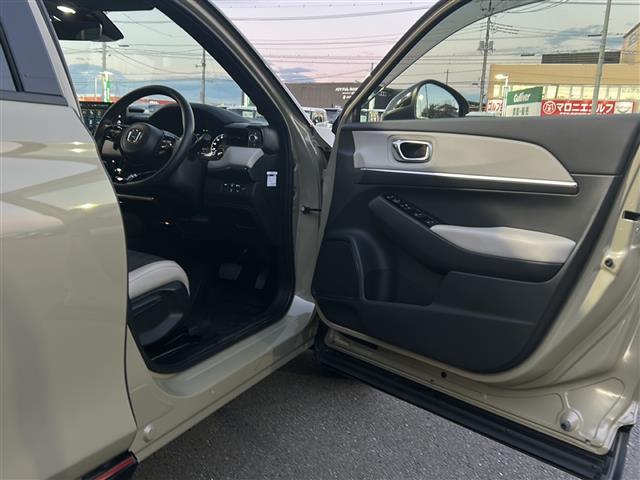ヴェゼル e:HEV PLaY ホンダセンシング☆純正ホンダコネクトナビ☆フルセグTV☆全方位カメラ☆バックカメラ☆フロントカメラ☆サイドカメラ☆純正18インチアルミホイール☆純正フロアマット☆パノラマルーフ(35枚目)