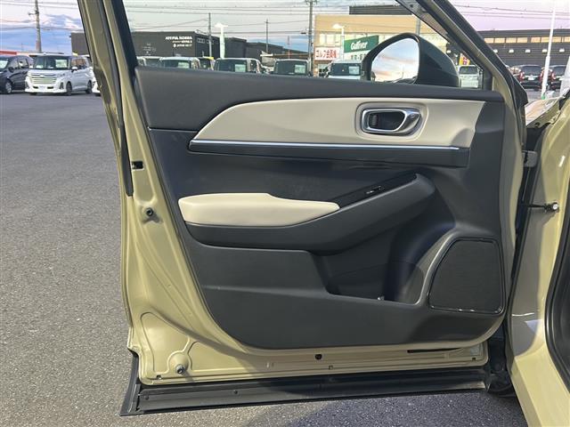 ヴェゼル e:HEV PLaY ホンダセンシング☆純正ホンダコネクトナビ☆フルセグTV☆全方位カメラ☆バックカメラ☆フロントカメラ☆サイドカメラ☆純正18インチアルミホイール☆純正フロアマット☆パノラマルーフ(38枚目)