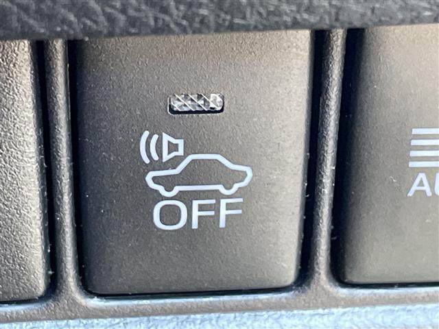 Ｃ－ＨＲ Ｇ　トヨタセーフティーセンス　純正ＳＤナビ　ビルトインＥＴＣ２．０　レーダークルーズコントロール　横滑り防止装置　衝突軽減システム　クリアランスソナー　レーンキープアシスト　ＬＥＤヘッドライト　禁煙車（8枚目）