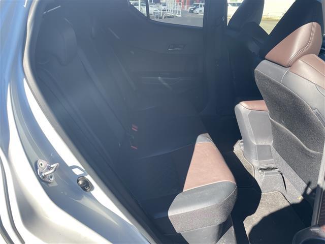 Ｃ－ＨＲ Ｇ　トヨタセーフティーセンス　純正ＳＤナビ　ビルトインＥＴＣ２．０　レーダークルーズコントロール　横滑り防止装置　衝突軽減システム　クリアランスソナー　レーンキープアシスト　ＬＥＤヘッドライト　禁煙車（15枚目）