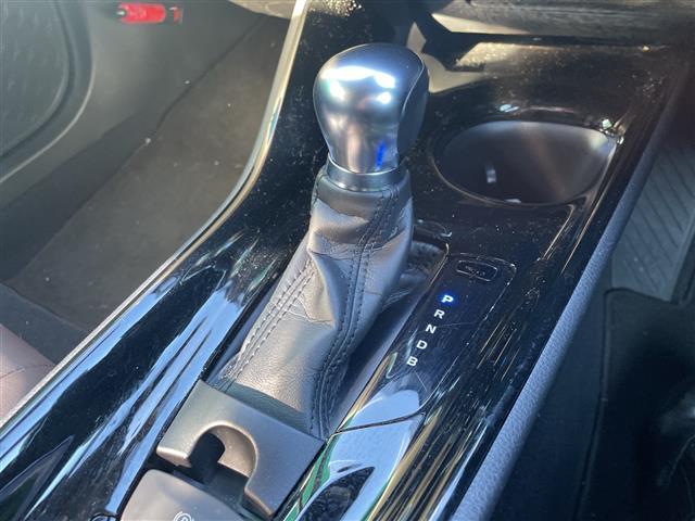 Ｃ－ＨＲ Ｇ　トヨタセーフティーセンス　純正ＳＤナビ　ビルトインＥＴＣ２．０　レーダークルーズコントロール　横滑り防止装置　衝突軽減システム　クリアランスソナー　レーンキープアシスト　ＬＥＤヘッドライト　禁煙車（23枚目）