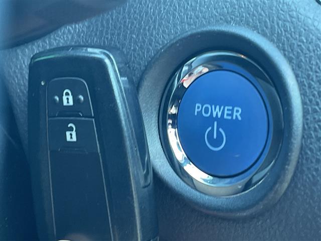 Ｃ－ＨＲ Ｇ　トヨタセーフティーセンス　純正ＳＤナビ　ビルトインＥＴＣ２．０　レーダークルーズコントロール　横滑り防止装置　衝突軽減システム　クリアランスソナー　レーンキープアシスト　ＬＥＤヘッドライト　禁煙車（30枚目）