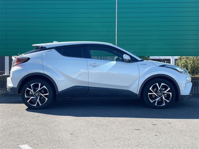 Ｃ－ＨＲ Ｇ　トヨタセーフティーセンス　純正ＳＤナビ　ビルトインＥＴＣ２．０　レーダークルーズコントロール　横滑り防止装置　衝突軽減システム　クリアランスソナー　レーンキープアシスト　ＬＥＤヘッドライト　禁煙車（41枚目）