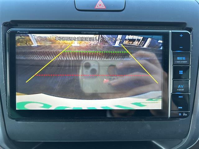 フリード Ｇ・ホンダセンシング　ホンダセンシング　メモリナビ　ブルートゥース　フルセグ　ＤＶＤ　バックカメラ　ハンズフリー両側パワスラ　衝突軽減　路外逸脱抑制　車線維持支援　追従クルコン　前席温席　ビルトインＥＴＣ　スマートキー（5枚目）