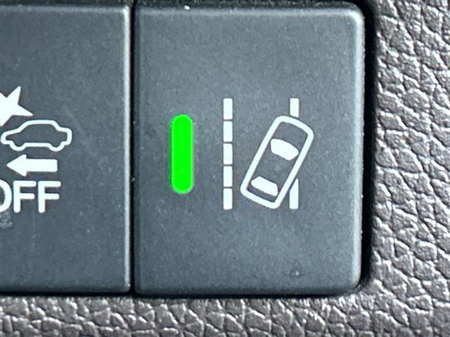 フリード Ｇ・ホンダセンシング　ホンダセンシング　メモリナビ　ブルートゥース　フルセグ　ＤＶＤ　バックカメラ　ハンズフリー両側パワスラ　衝突軽減　路外逸脱抑制　車線維持支援　追従クルコン　前席温席　ビルトインＥＴＣ　スマートキー（8枚目）